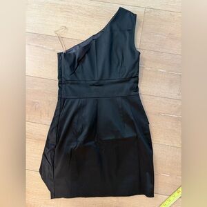 Guess by Marciano Black One-Shoulder Dress
